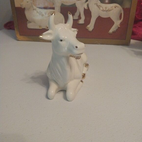 Vintage Bon Ton Jade Porcelain Nativity Animals Camel Cow Donkey Christmas Set 3 - Picture 10 of 16